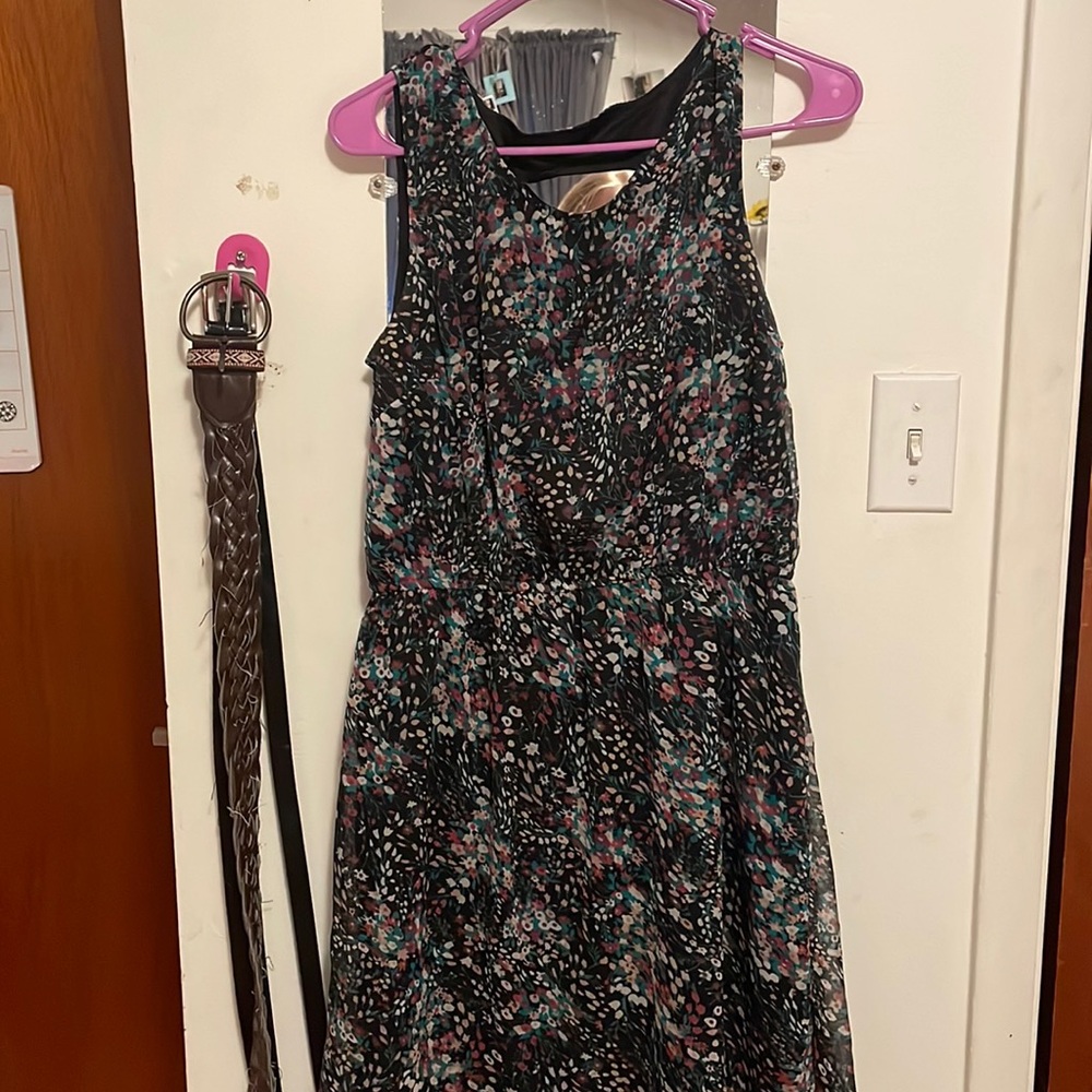 Size youth large, sheer material, loose comfortable fit